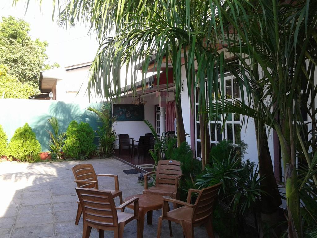 Dilshan Guest Polonnaruwa Exterior foto