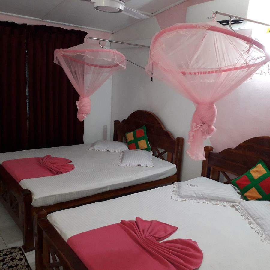 Dilshan Guest Polonnaruwa Exterior foto
